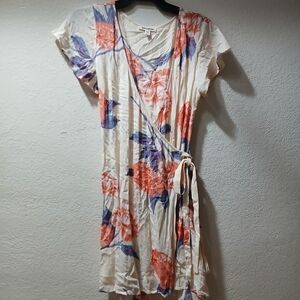 Billabong size S  Floral Wrap Dress